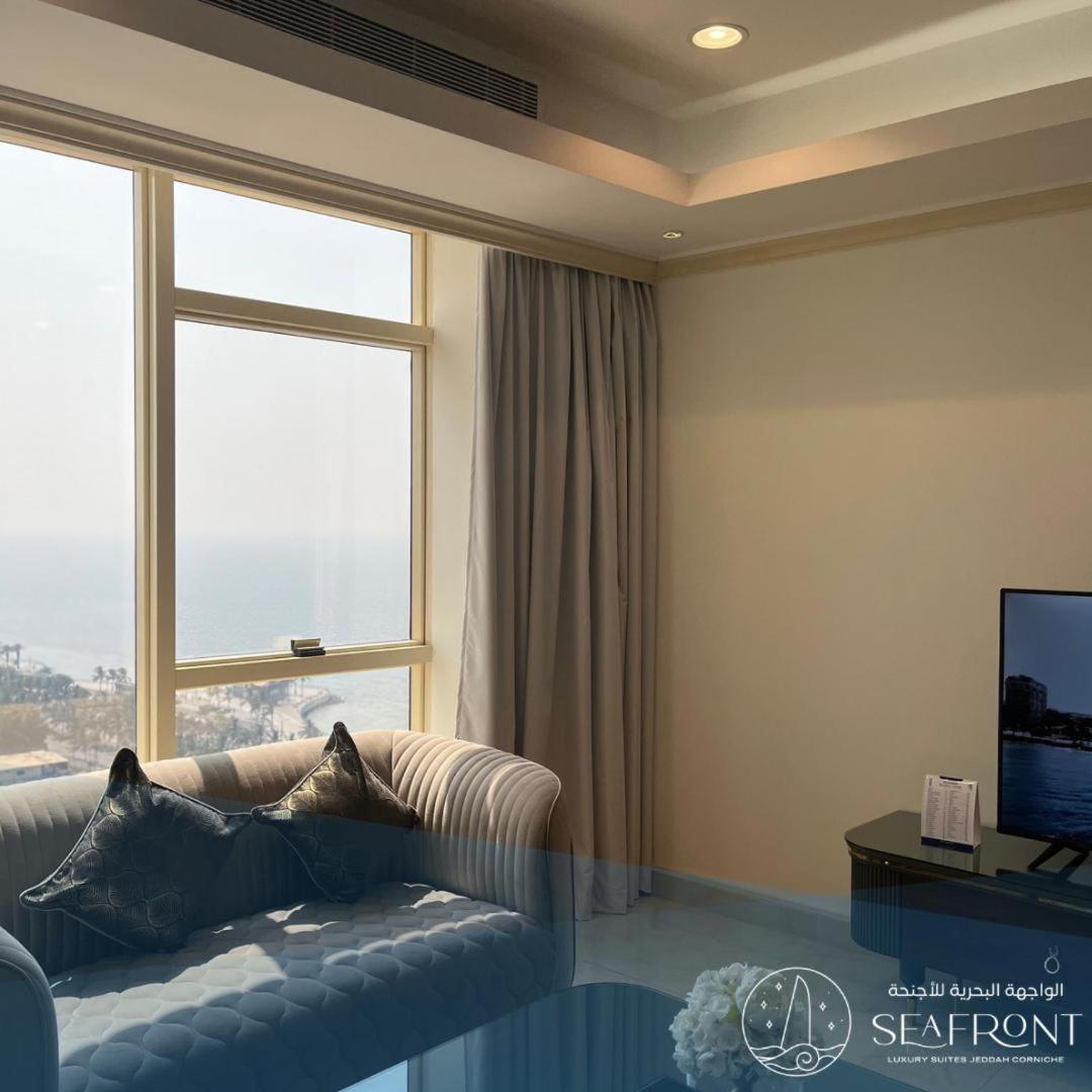 Seafront Luxury Corniche होटल